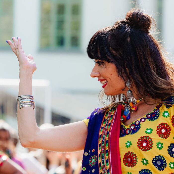 Chiara Bisinelli dancing.