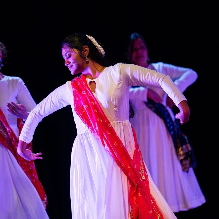 Srimahavalli Thiyagarajan dancing.